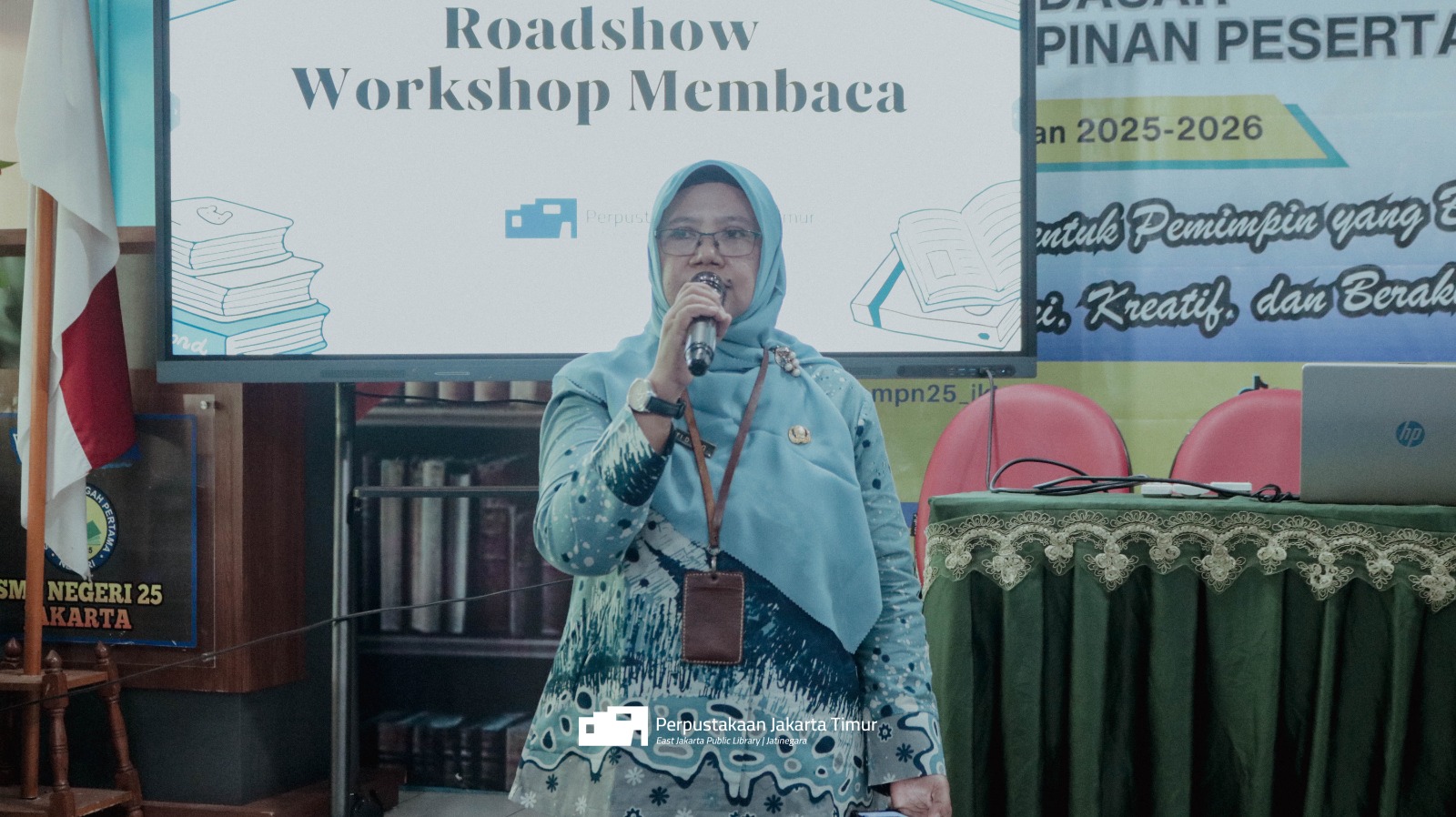 Roadshow Workshop Membaca Ke SMP Negeri 25 Jakarta